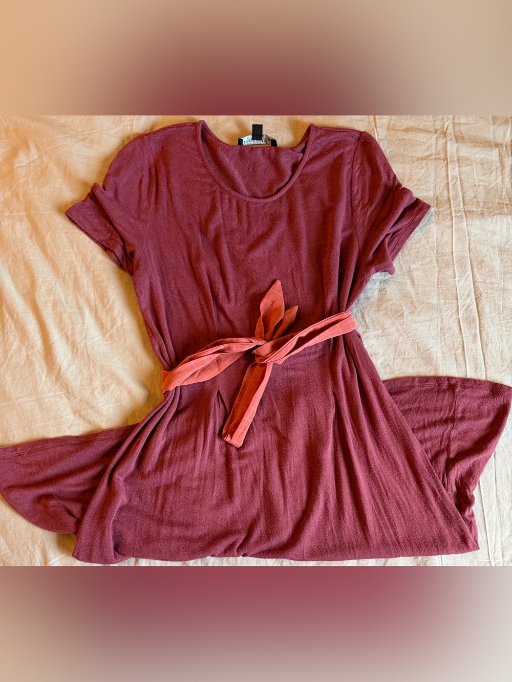 Living Doll Los Angeles T-shirt weight easy dress. Size L